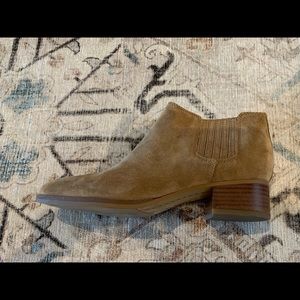Sarto Tan Low Booties